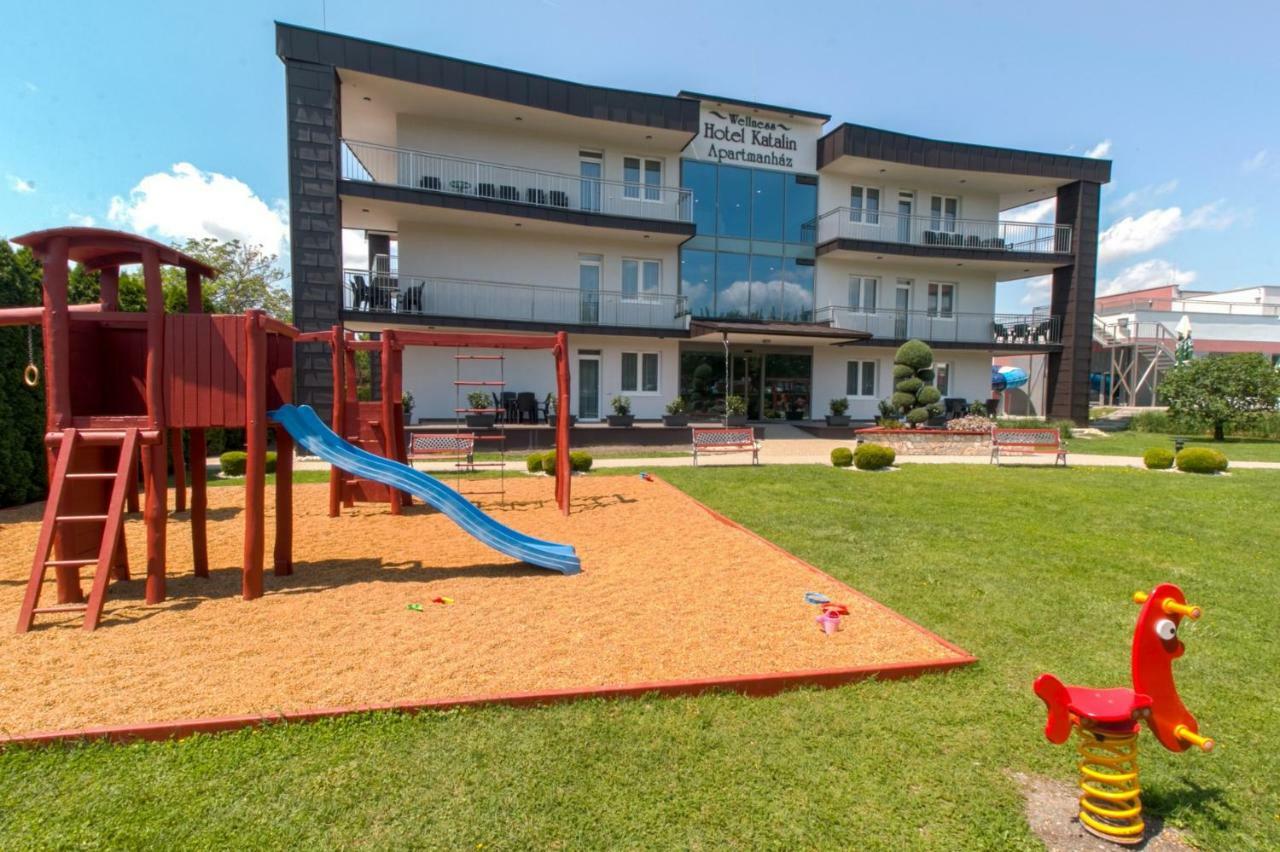 Wellness Hotel Katalin Gyenesdiás Exterior foto